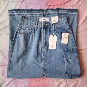 Denim Flying Angel Cargo Front Slit Design Skirt Size 5/27